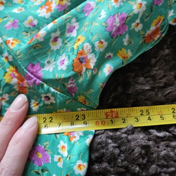 Mayeelok 100% Silk blouse shirts green floral flower size large 3/4 puffy elasti - Picture 10 of 12